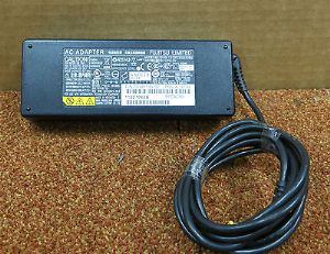 NEW 19V 5.27A Fujitsu CP481149-02 AC Adapter