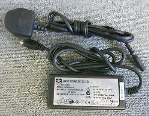 NEW Jentec JTA0202Y AC Power Charger Adapter 5V DC 12V DC 2A 4pin 9mm